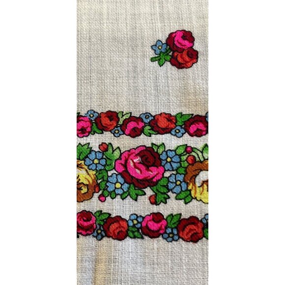 Vintage 1970’s White Pinks Floral Scarf Kashmir 100% Wool Delicate Gorgeous - Picture 8 of 9